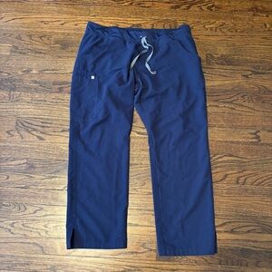 Figs Navy Blue Scrub Pants Kade Cargo Size XLP. X-Large Petite